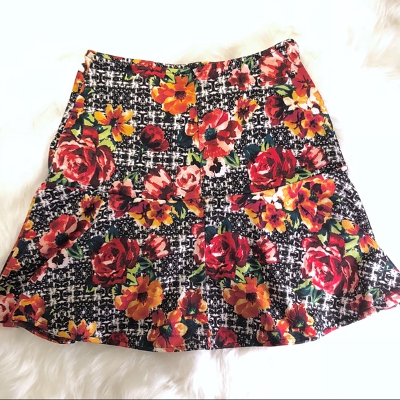 Floral Patterned A-Line Skirt - Picture 2 of 2